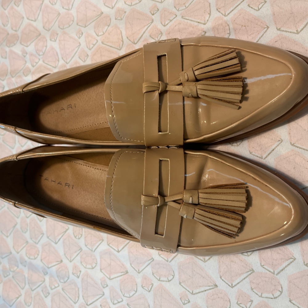 Tahari Tassel Loafers - size 9M